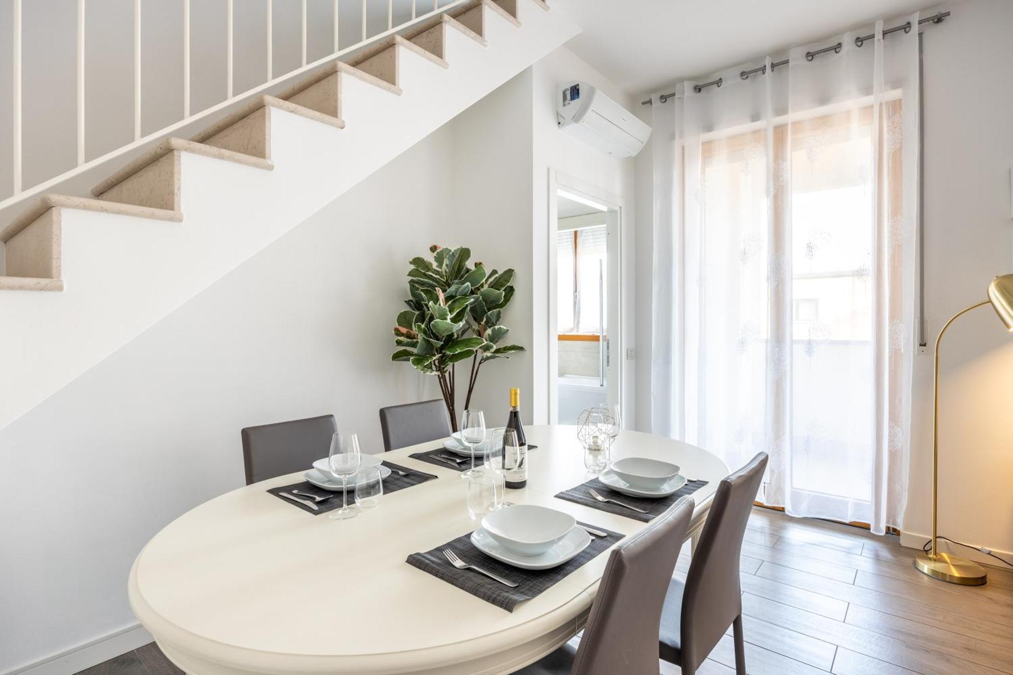 Bocconi'S Nest - Close To Duomo With Terrace Milan Exterior photo