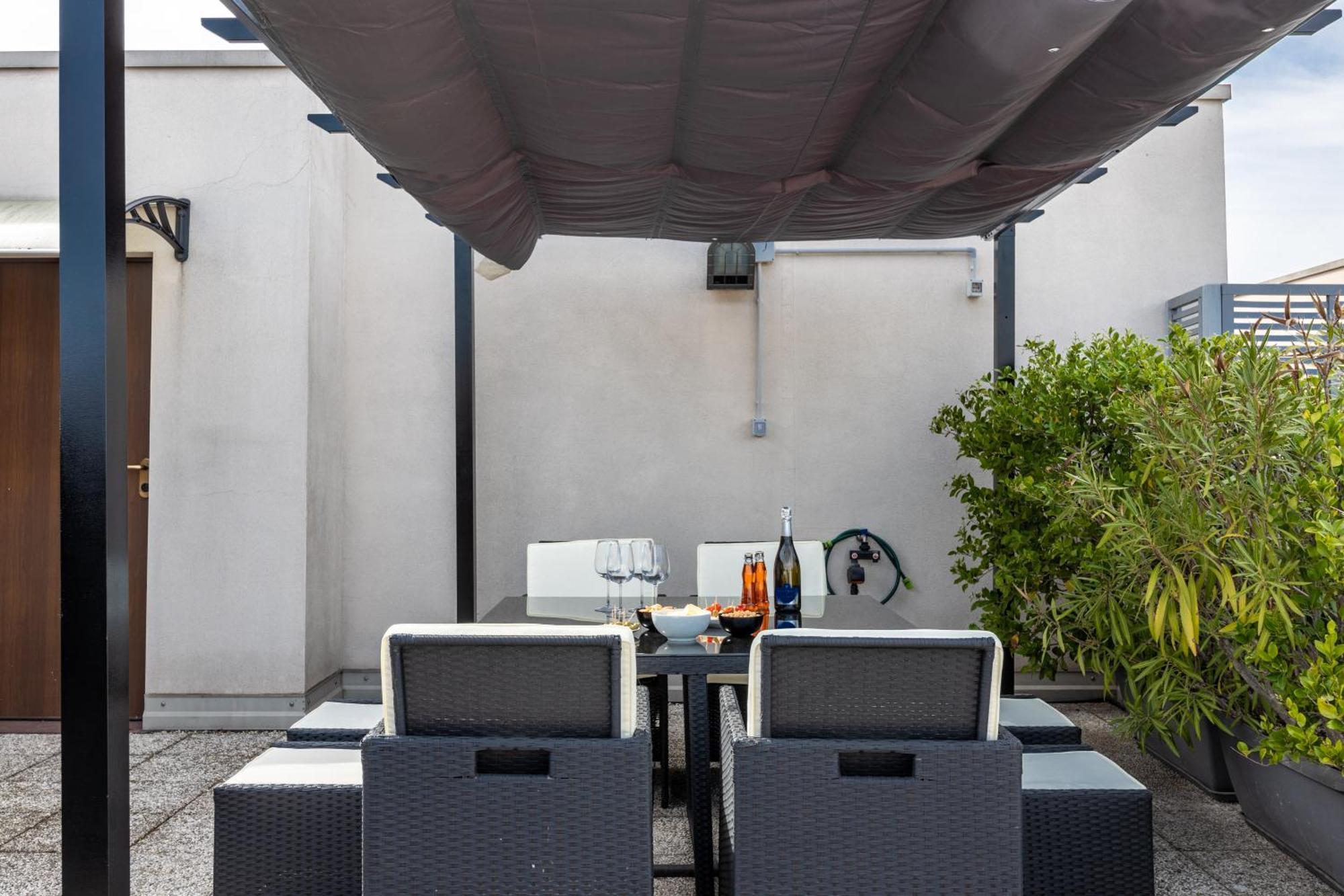 Bocconi'S Nest - Close To Duomo With Terrace Milan Exterior photo