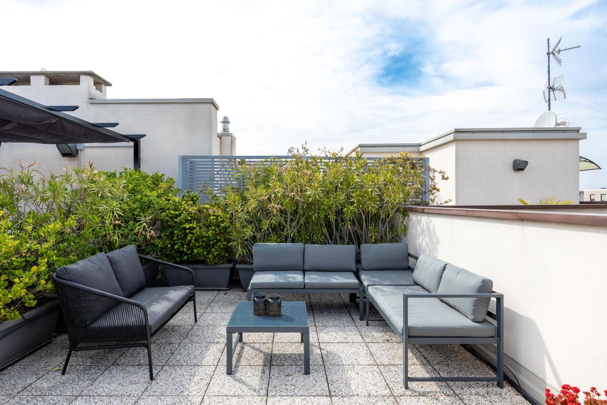 Bocconi'S Nest - Close To Duomo With Terrace Milan Exterior photo