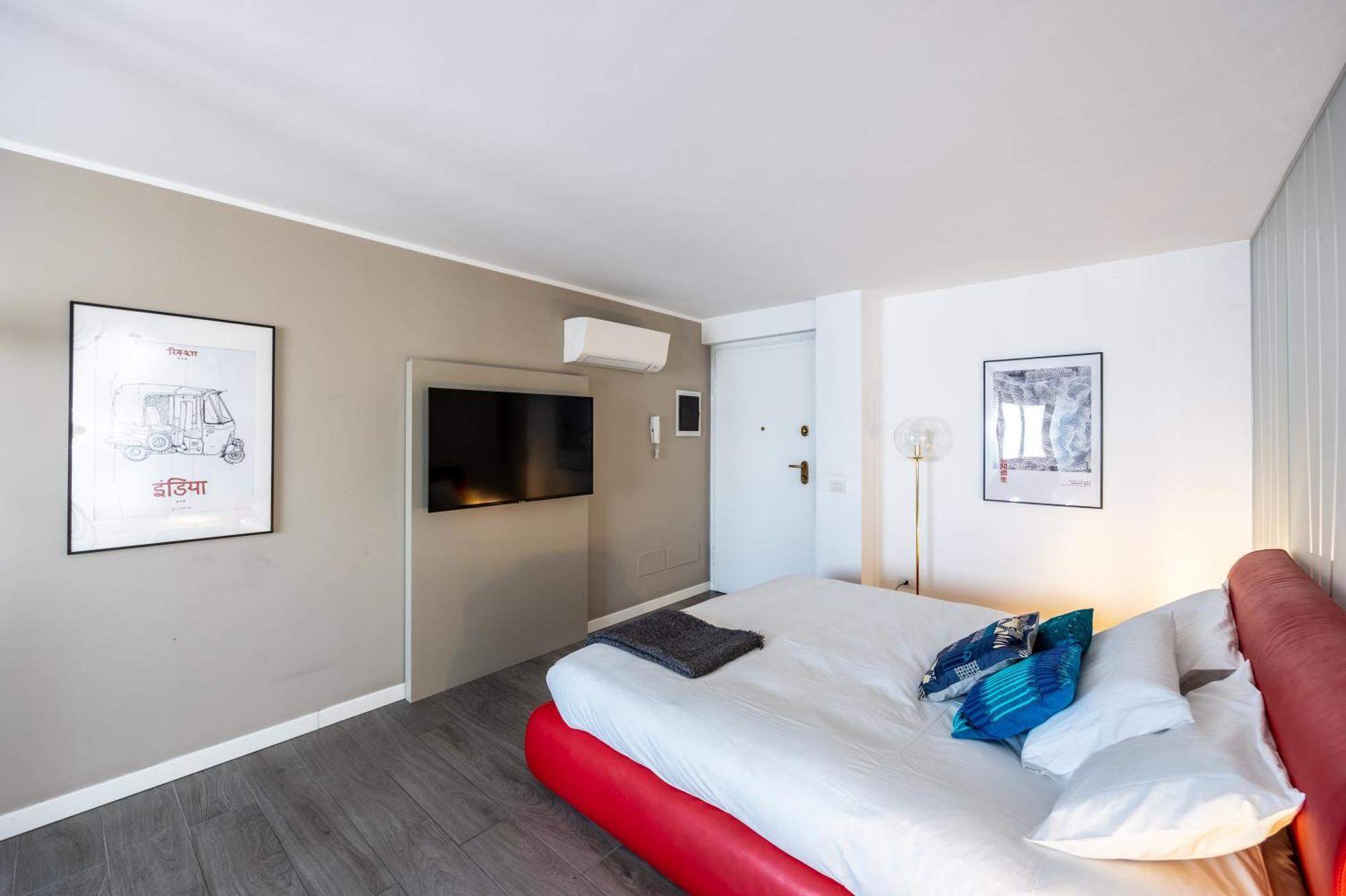 Bocconi'S Nest - Close To Duomo With Terrace Milan Exterior photo