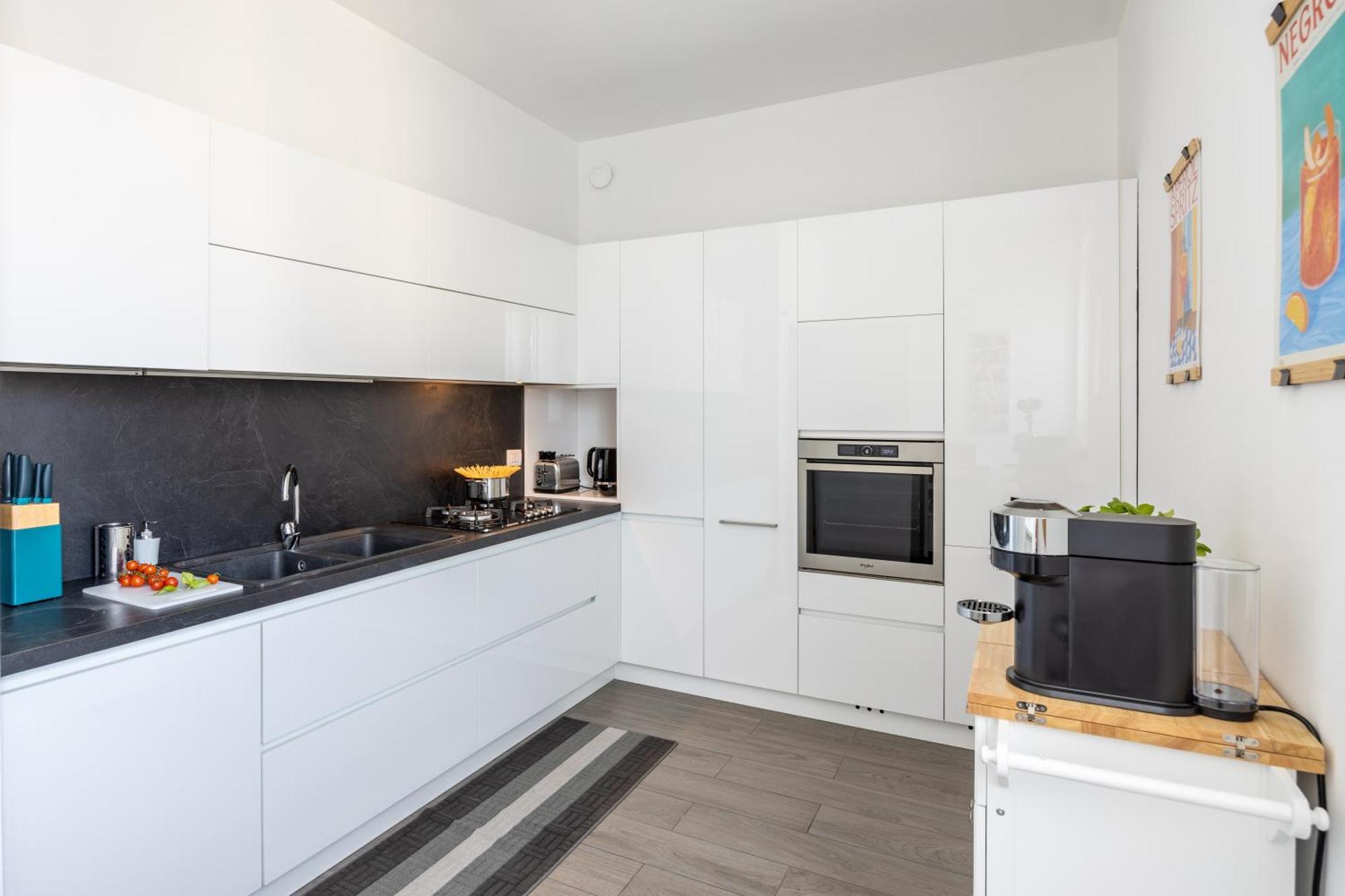 Bocconi'S Nest - Close To Duomo With Terrace Milan Exterior photo